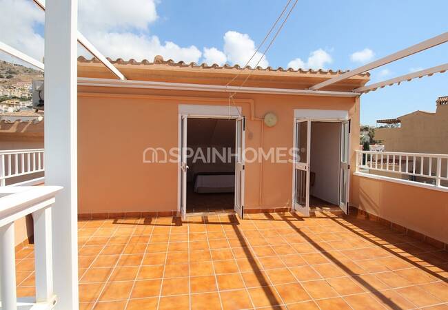 Well-located Townhouse with Large Terraces in Benalmadena 3
