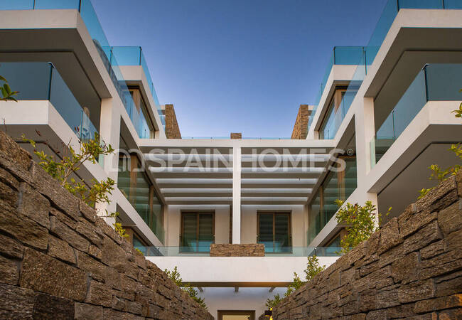 Mijas Costa'da Zamansız Tasarıma Sahip Lüks Daireler 6