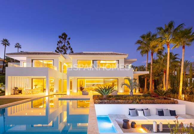 Villa with Beautiful Nature and Golf Views in Marbella Spain