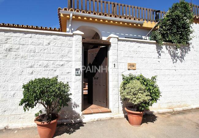 Well-located Home with Garden and Nature View in Benalmádena 1