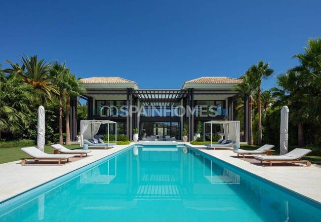 Golf View Villa with a High Level of Privacy in Marbella 1