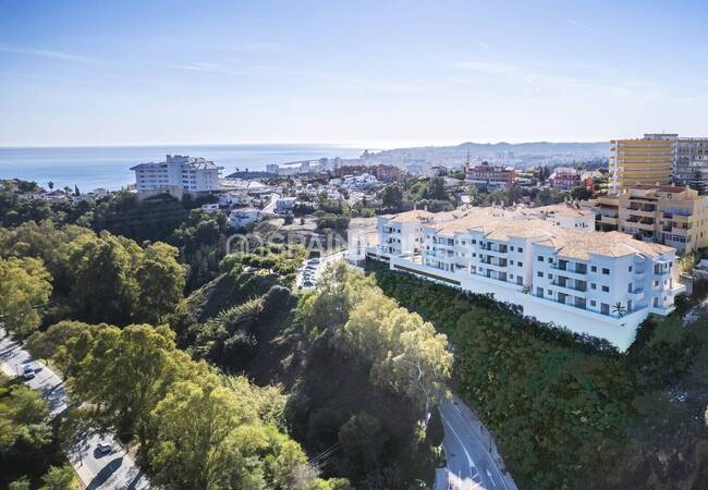 Stylish Apartments with Mountain and Sea Views in Fuengirola 2