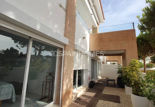 Sea View Villa in a Complex with Infinity Pool in Benalmadena 14