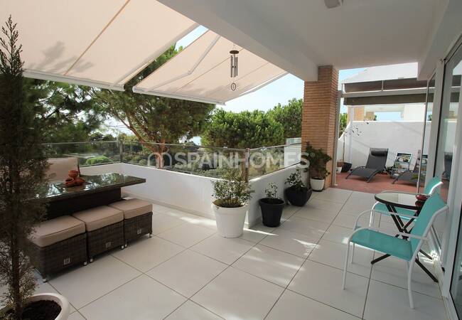 Sea View Villa in a Complex with Infinity Pool in Benalmadena 7