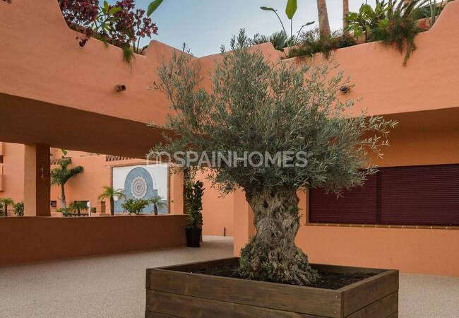 Apartments in Benahavis Surrounded by Golf Courses and Greenery 8