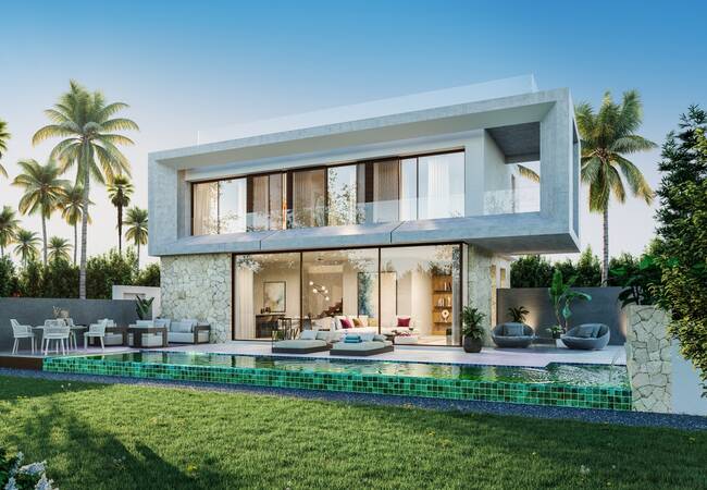 Beachside Villa with Private Pool in Marbella Golden Mile 1
