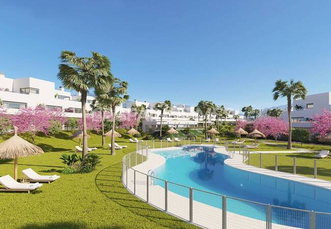 Low Maintenance Cost Real Estate in Prima Location in Estepona 3