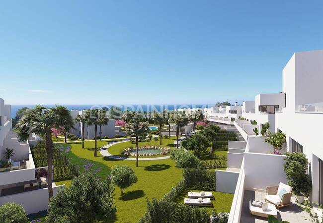 Low Maintenance Cost Real Estate in Prima Location in Estepona 1