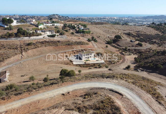 Well-located Land in Prestigious Urbanization in Mijas Spain 3