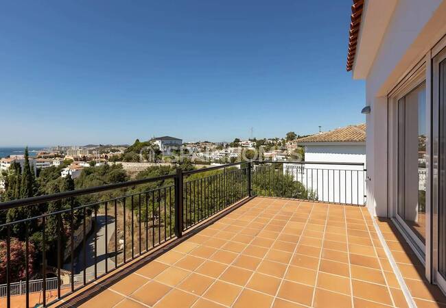 Sea View Energy Efficient Townhouses in Malaga Fuengirola 4