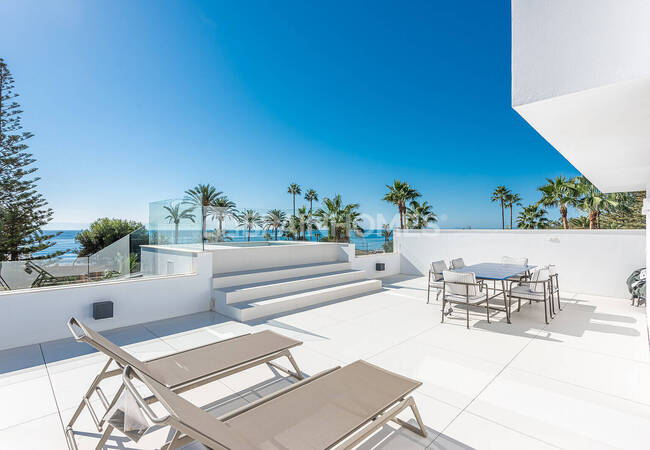 Marbella'da Puerto Banus Yakınında Özel Havuzlu Villa 13