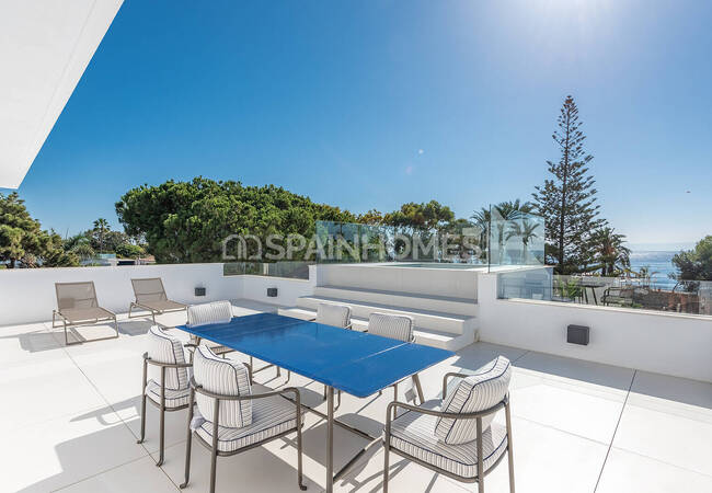 Marbella'da Puerto Banus Yakınında Özel Havuzlu Villa 14