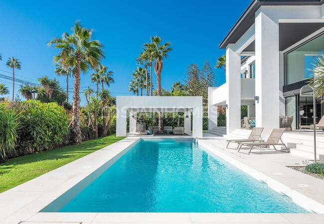 Marbella'da Puerto Banus Yakınında Özel Havuzlu Villa 8