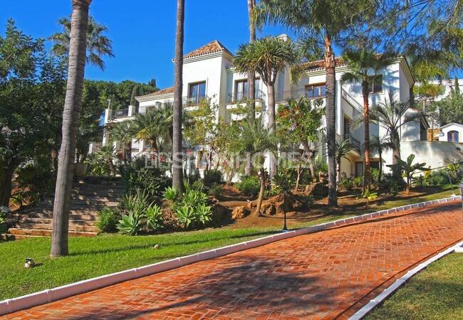 Herenhuis Als Fantastische Investeringsmogelijkheid In Benahavis 8