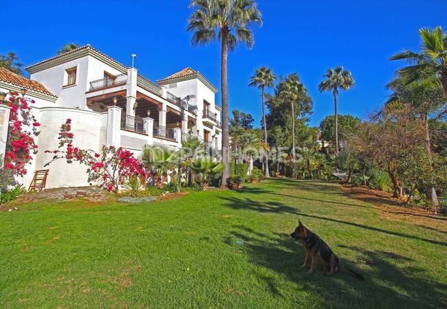 Herenhuis Als Fantastische Investeringsmogelijkheid In Benahavis 23