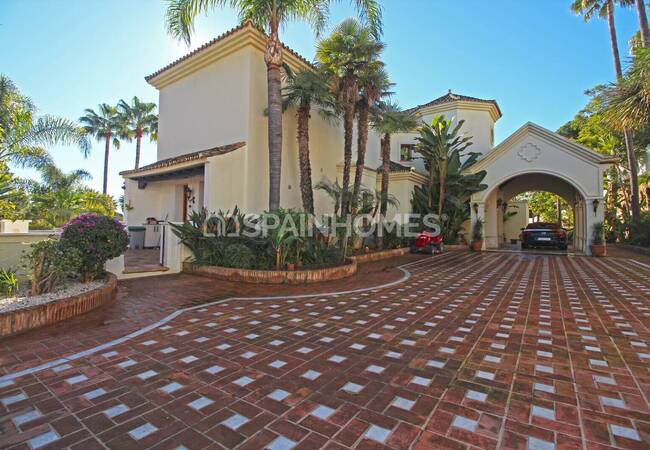 Herenhuis Als Fantastische Investeringsmogelijkheid In Benahavis 25