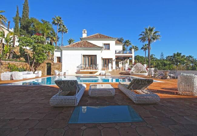 Herenhuis Als Fantastische Investeringsmogelijkheid In Benahavis 14
