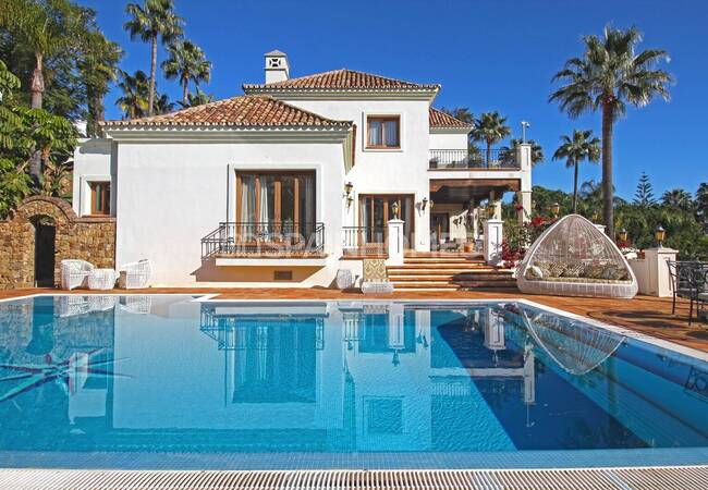Herenhuis Als Fantastische Investeringsmogelijkheid In Benahavis 15