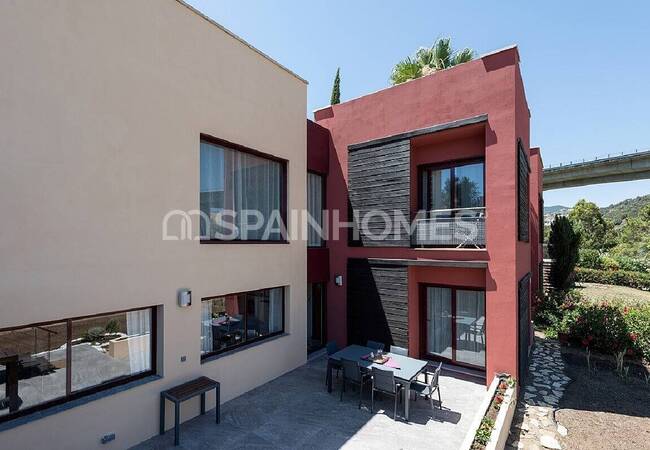Reasonably Priced Modern Detached Villa in Benahavis 5