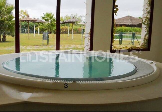 Reasonably Priced Modern Detached Villa in Benahavis 16