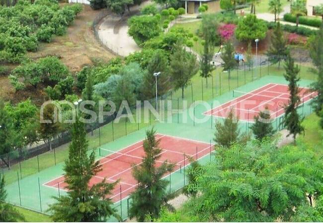 Reasonably Priced Modern Detached Villa in Benahavis 17