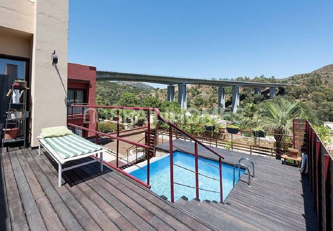 Reasonably Priced Modern Detached Villa in Benahavis 13