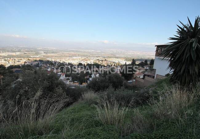 Large Land in a Fantastic Residential and Modern Area in Malaga 10