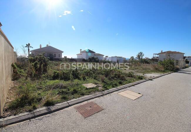 Benalmádena'da Villa İnşasına Uygun Deniz Manzaralı Arsa 3