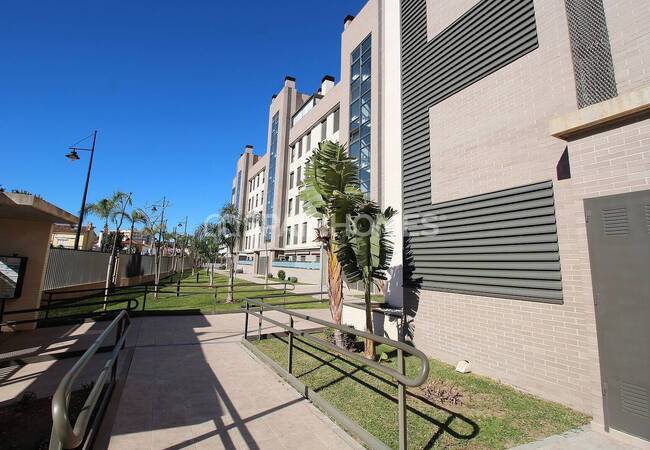 Sea-view Modern Apartment Near the Beach in Torremolinos 7