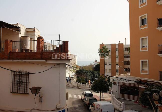 Centrally-located Home with Sea View in Benalmadena 7