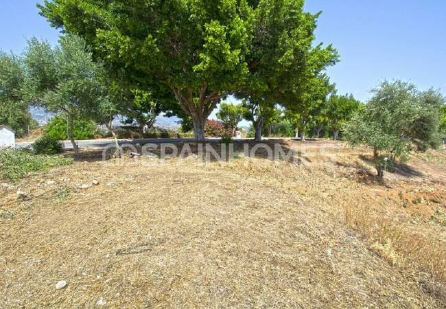 High Floor Ratio Plots in the Renowned Golf Resort in Mijas 7
