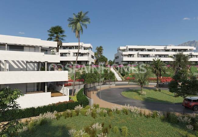 Casares'te Golf Kulübüne Yakın Deniz Manzaralı Daireler 1