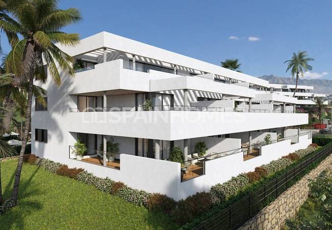 Casares'te Golf Kulübüne Yakın Deniz Manzaralı Daireler 3