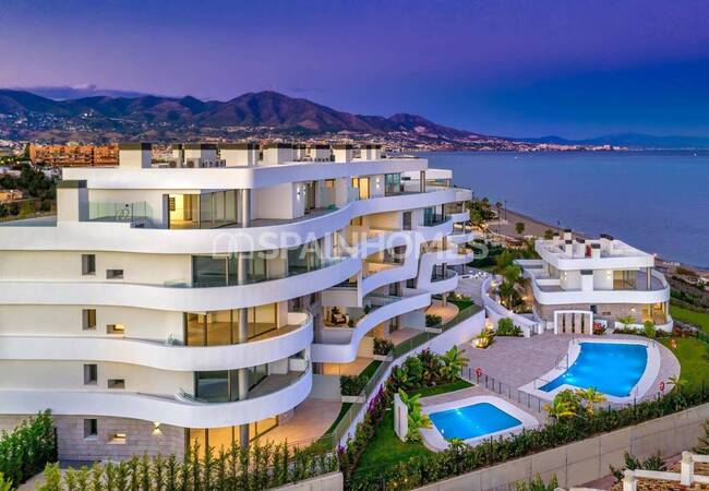 Mijas’ta Sahil Kenarı Ayrıcalıklı Konumda Eşyalı Daire 2