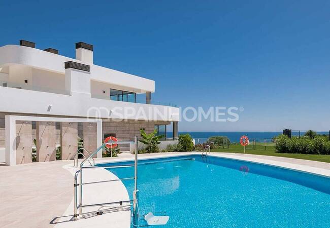Sea View Furnished Property in a Prime Area of Mijas