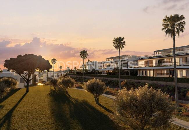 Marbella’da Golf Sahasına Yakın Sıfır Lüks Daireler 6
