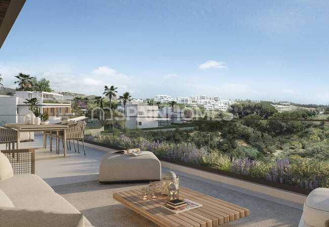 Marbella’da Golf Sahasına Yakın Sıfır Lüks Daireler 10