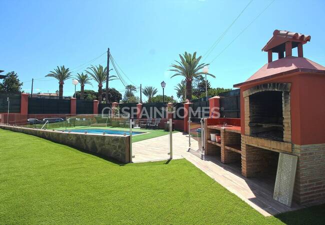 Villa with Sea View and Private Pool in Velez-malaga 5