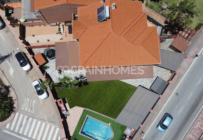 Villa with Sea View and Private Pool in Velez-malaga 2