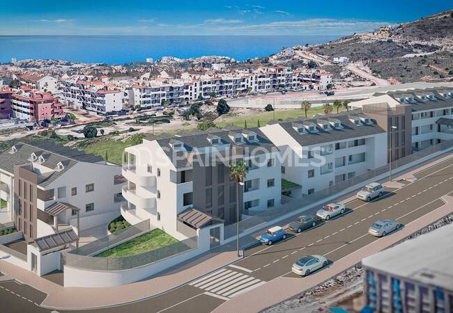 Benalmadena'da Harika Konumda Deniz Manzaralı Daireler 4