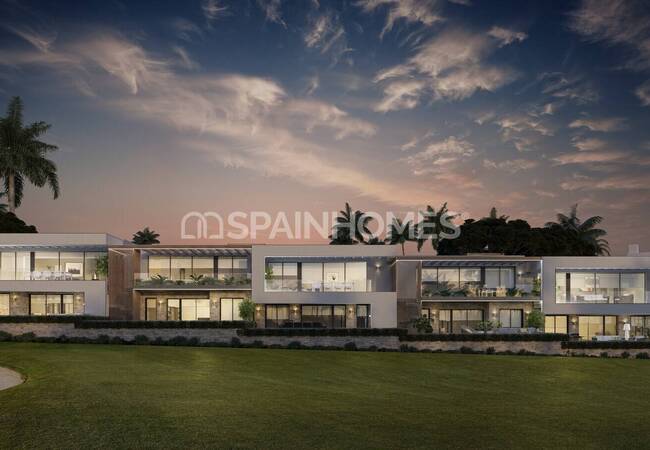 تاون هاوس مطلة على الجولف داخل منطقة طبيعية في ميخاس 7