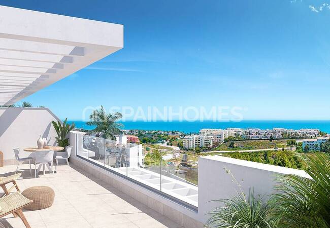 Homes Next to Golf Club in Mijas with Picturesque View