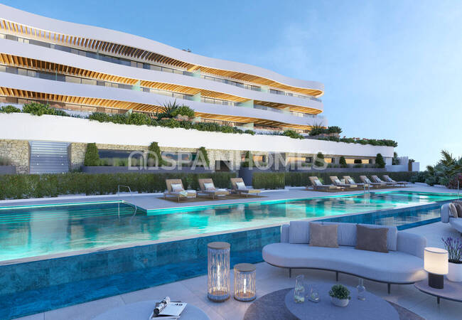 Mijas Costa'da Eşsiz Deniz Manzaralı Geniş Daireler 4