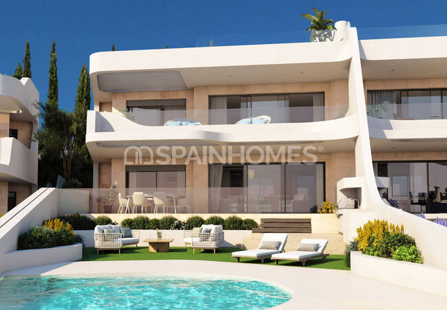 شقق فاخرة متشابكة بشكل مثالي مع حمامات السباحة والمناظر في ماربيا 2