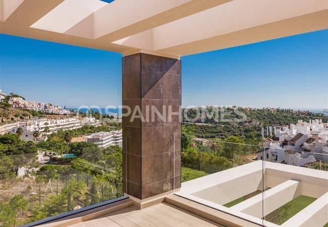 Дизайнерская недвижимость с потрясающими видами в Бенаависе 17
