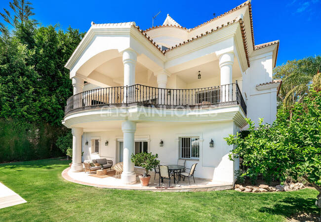 Nueva Andalucia Marbella'da Golf Sahası Yanında Havuzlu Ev 6