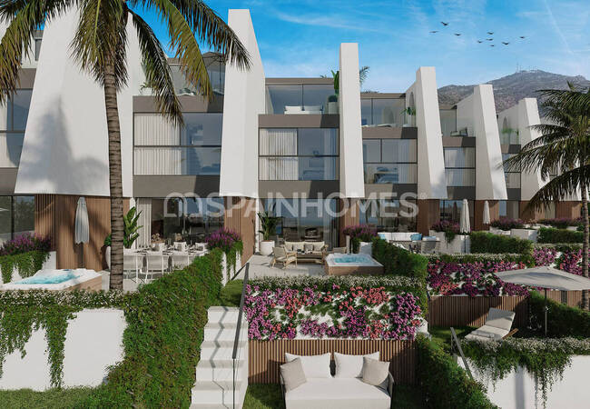 Townhouses with Spacious Interior Areas in Fuengirola 1