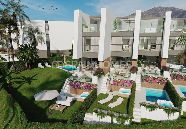 Townhouses with Spacious Interior Areas in Fuengirola 3