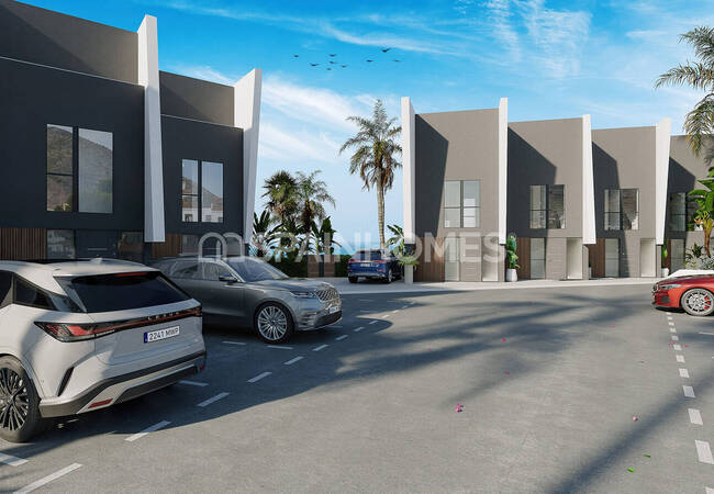 Townhouses with Spacious Interior Areas in Fuengirola 5