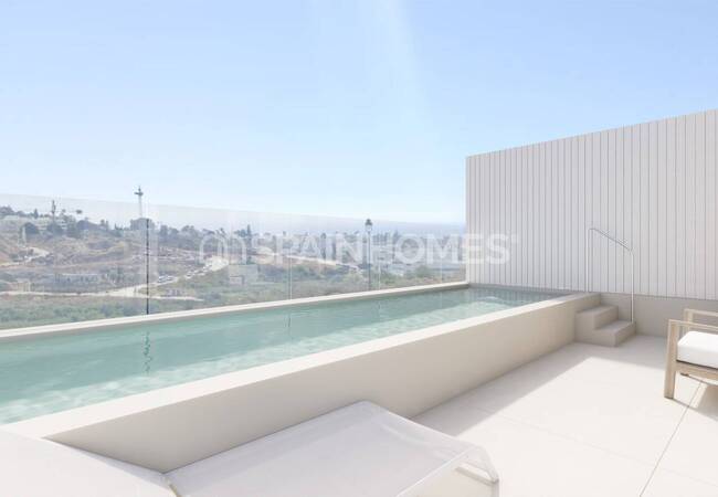 Estepona'da Kullanışlı İç Tasarımlı Yarı Müstakil Villalar 3